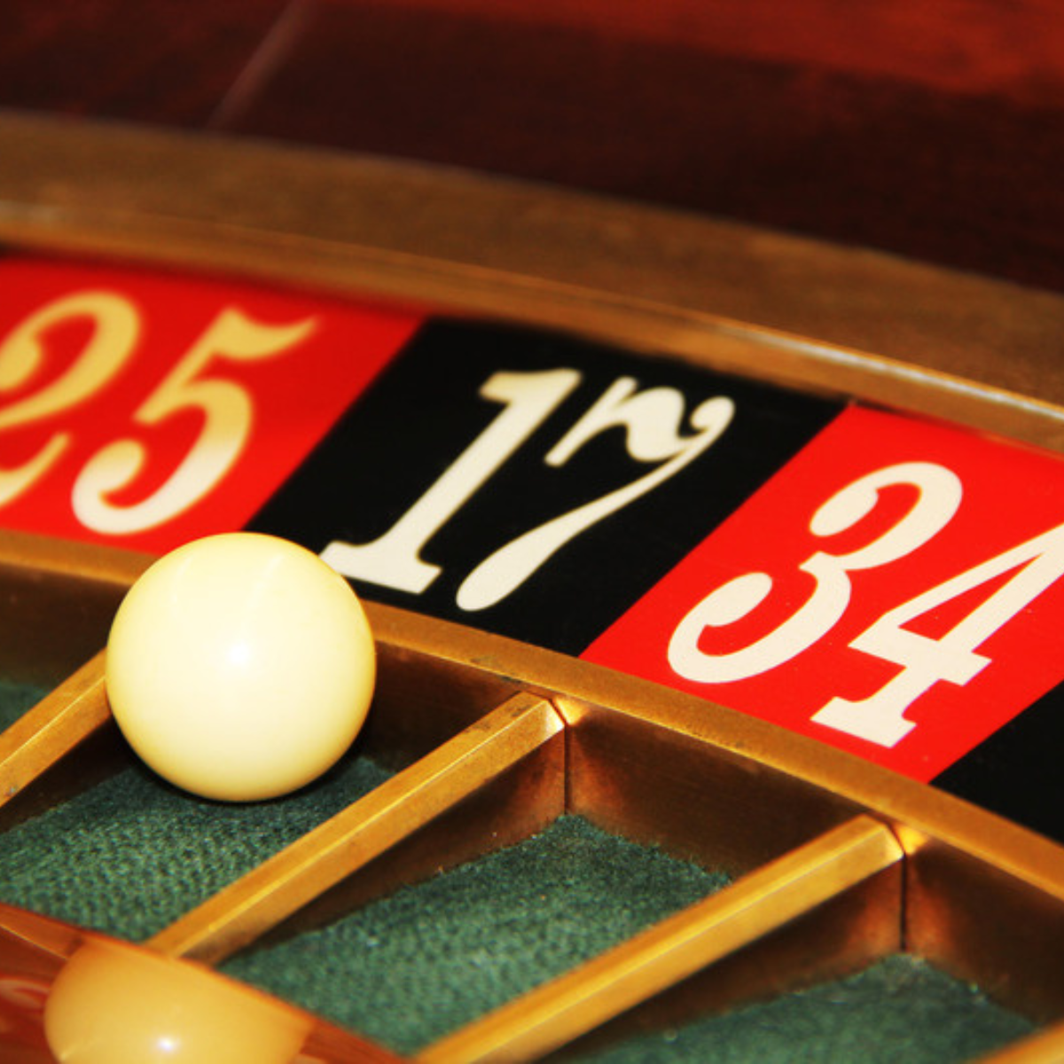 How Do Casinos Prevent Cheating at Table Games? JRZY